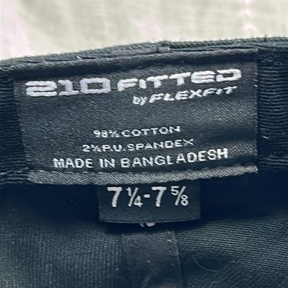 Slednecks - Picture 7 of 9